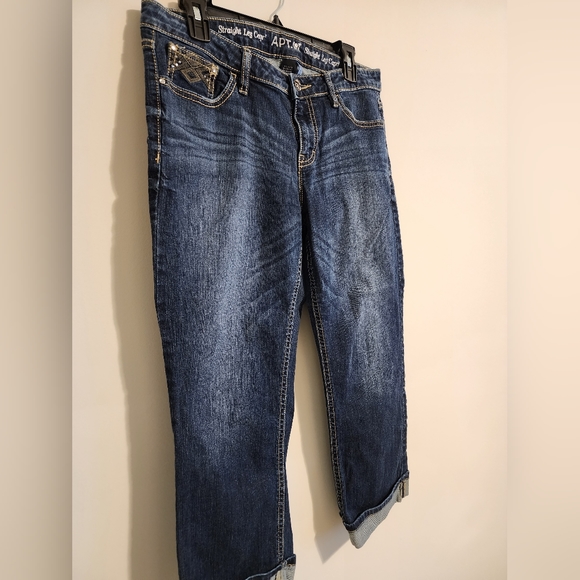 APT.9 Studded & Stitched Straight Leg Capri - Picture 2 of 6